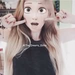 Rapunzel Corona + Jack Frost - @perfectpvnzie - Instagram