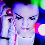 Jackie Kozak - @scaraoke - Instagram