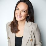 Jackie Petrovich - @jackiesellschicago - Instagram