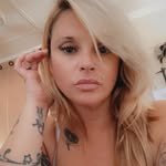 Jackie Abbott - @2littlefish19 - Instagram