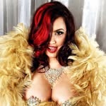 Jacqueline Chaton (Jackie Batts) - @jacqueline_chaton - Instagram