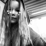 Da wo du nicht bist 😑❤😶 - @jackie_boss_868 - Instagram