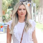 Jackie Stock - @jackie.stocksmycloset - Instagram