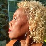 Jackie Craven - @blondie_66 - Instagram