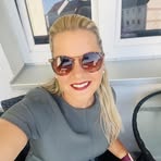 Jacqueline Elsner - Facebook