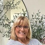 Jackie Mathews - @genericjelybean - Instagram