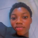 Efia Barosky - @jackiesappareal - Instagram
