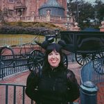 Jacqueline Schulman - @jackielantern99 - Instagram