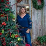Jackie Tanner - @onthebus982001 - Instagram