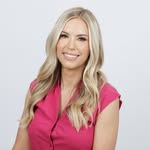 Jaclyn Williams - @jaclynsells219 - Instagram