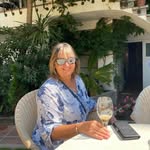 Jacqueline Bertrand - @jacqueline.bertrand.5099 - Instagram