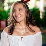 Jacqueline Tobar - @jotiktobar - Instagram