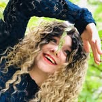 Jacqueline Wisdom - @jackio.stick - Instagram