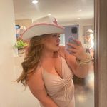 Jacquelynn Miles - @jacquelynn.miles - Instagram