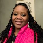 Jacquelyn Mitchell Larson - @pairsjm - Instagram