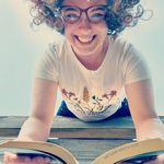 Jade Arnold - @missarnoldreads - Instagram
