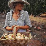 Jade Miles and Charlie Showers - @black_barn_farm - Instagram