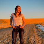 Jadyn Wright - @mountaina.photography - Instagram