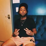 Jae Johnson - @imawalkingbusiness - Instagram