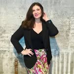 Jamie Cholaki Pierre - @thesparklesexpert - Instagram