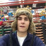 Jake - @jakechowaank - Instagram