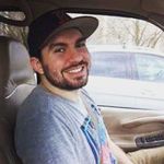 Jake Saenz - @papijakey - Instagram