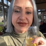 Jackie Arnold - @jakki1978 - Instagram