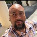 @james.blaine.5 - Instagram
