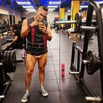 Julio Moreno - @jamesdunkelbraun - Instagram