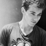 James Harries - @chees3burger - Instagram
