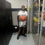 James - @james.hoops35 - Instagram