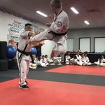 James Knee - @jameskneee - Instagram