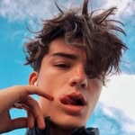 James Leeds - @eliot_du234 - Instagram