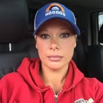 Jami Saunders - @happykittenpaws - Instagram