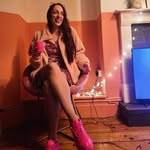 Jamie Bee - @jamiebee1845 - Instagram