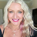Jamie Elder-Bogdan| Cleaner Beauty| Autoimmune - @thejamieelder - Instagram