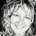 Jan Collier - @happytoadpottery - Instagram