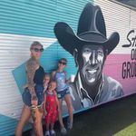 Jane DeHart - @janeedehartt - Instagram