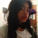 elle - @jannyeahh - Instagram