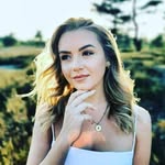 @janaconrad86 - Instagram