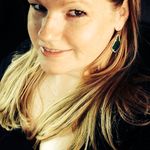 Jana Moon - @moonpuffle - Instagram