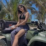 J - @jana.moraless - Instagram