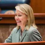 Jane Bland - @courthouse_mom - Instagram