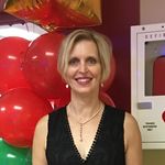 Jane Goldstein - @janeshantiom - Instagram