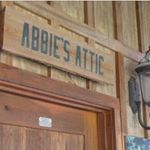 Janet Ingold - @abbiesattic - Instagram
