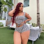 @janepounds2022 - Instagram