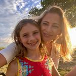 Jane Rones - @janerones - Instagram