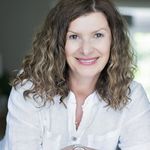 Jane - Family & Branding Photographer - @janesquiresphotography - Instagram