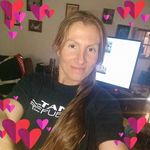 Janelle - @janellehicks77 - Instagram