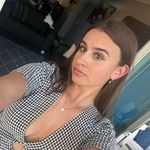 Janelle Grace - @janelle.hurley - Instagram